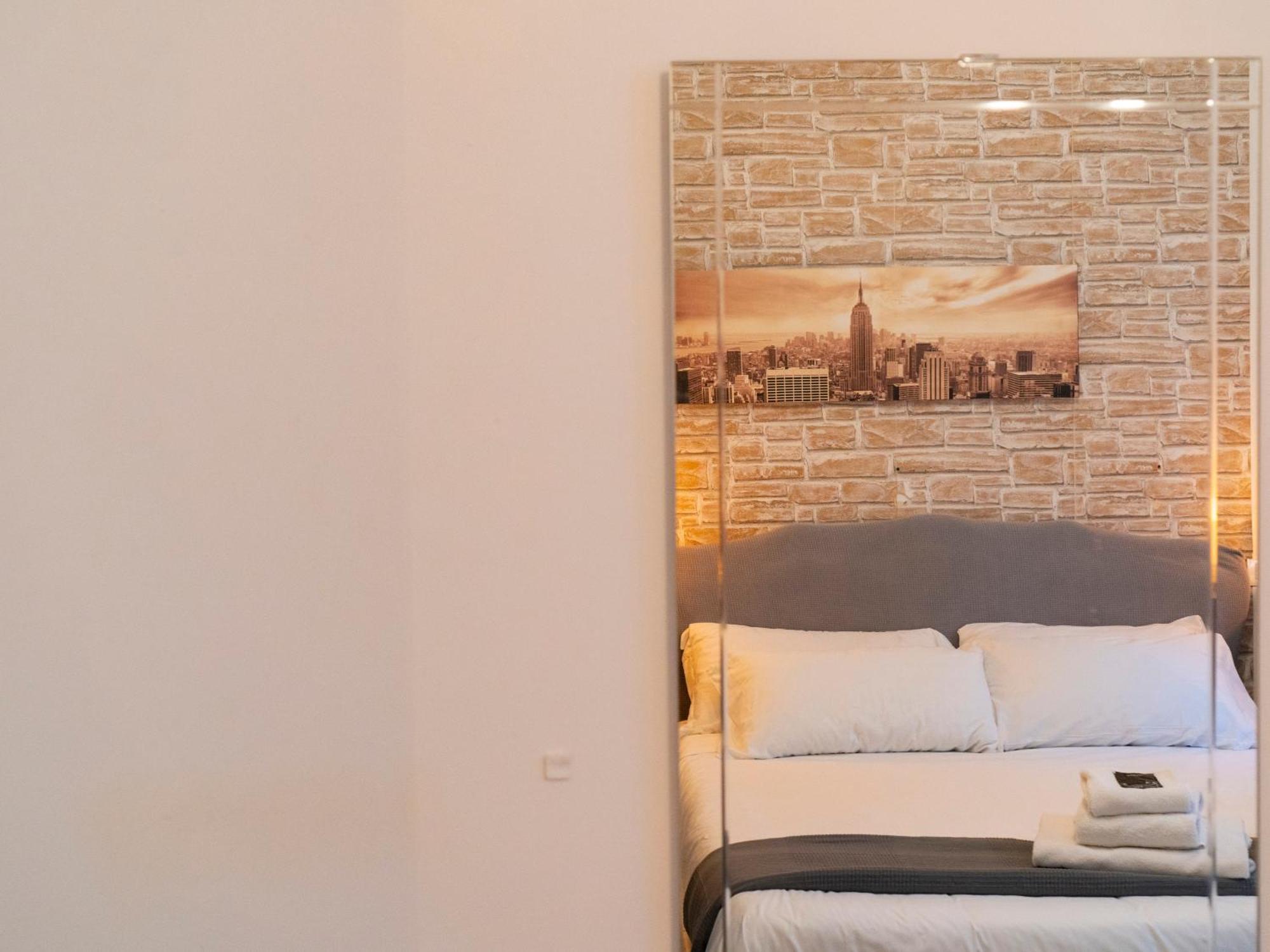 Salotto Piramide Bed and Breakfast Ρώμη Δωμάτιο φωτογραφία